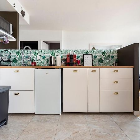 The Lion'S Suite: A Full Flat Near Disneyland. シェシー エクステリア 写真