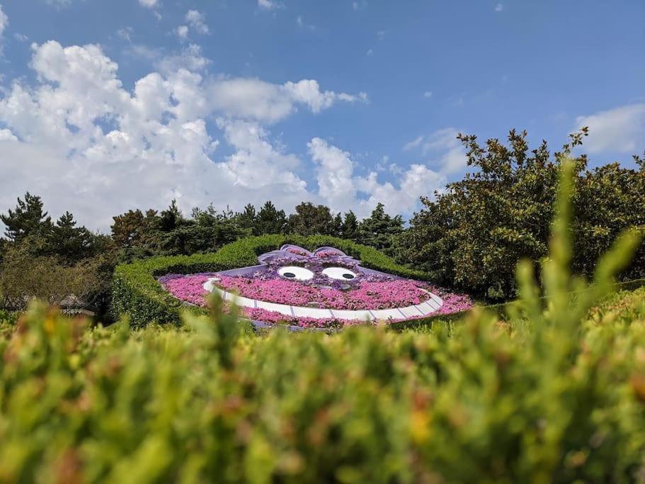 The Lion'S Suite: A Full Flat Near Disneyland. シェシー エクステリア 写真